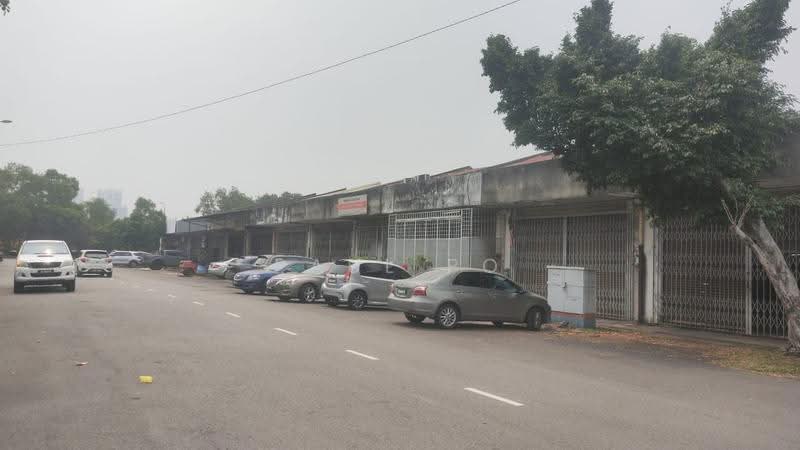 Factory for Rent in Taman Perindustrian Puchong Utama (Puchong) - Paul Po - Exterior - PropertyGuru.com.my