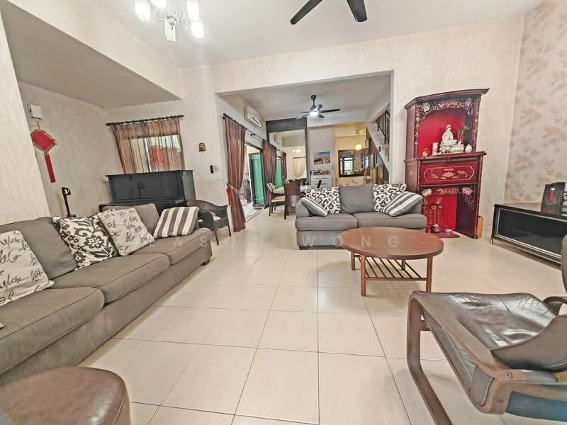 Rumah Teres 3-Tingkat untuk Dijual di Taman Bukit Prima (Cheras) - Eason Wong - Living Room - PropertyGuru.com.my