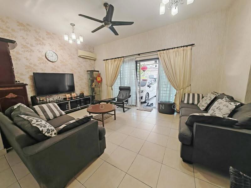 Rumah Teres 3-Tingkat untuk Dijual di Taman Bukit Prima (Cheras) - Eason Wong - Living Room - PropertyGuru.com.my