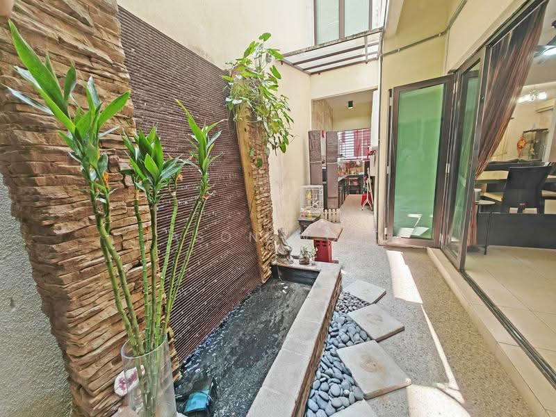 Rumah Teres 3-Tingkat untuk Dijual di Taman Bukit Prima (Cheras) - Eason Wong - Exterior - PropertyGuru.com.my