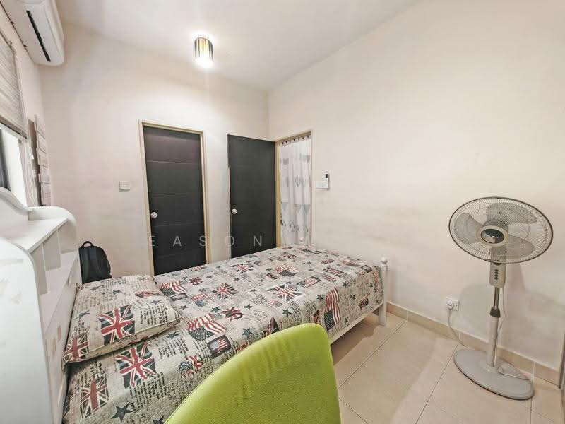 Rumah Teres 3-Tingkat untuk Dijual di Taman Bukit Prima (Cheras) - Eason Wong - Bedroom - PropertyGuru.com.my
