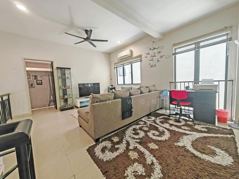 Rumah Teres 3-Tingkat untuk Dijual di Taman Bukit Prima (Cheras) - Eason Wong - Living Room - PropertyGuru.com.my