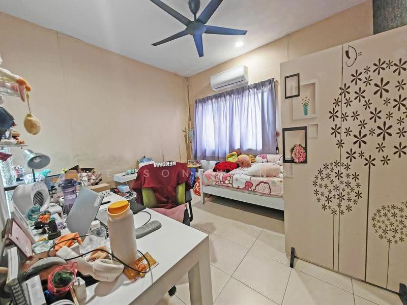 Rumah Teres 3-Tingkat untuk Dijual di Taman Bukit Prima (Cheras) - Eason Wong - Bedroom - PropertyGuru.com.my