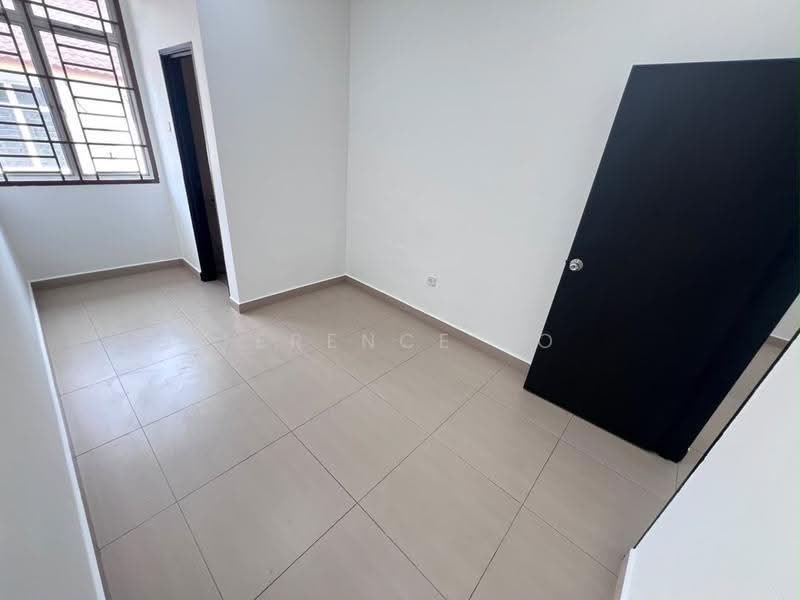 Rumah Teres untuk Dijual di Taman Bestari Indah (Ulu Tiram) - Terence Eo - PropertyGuru.com.my
