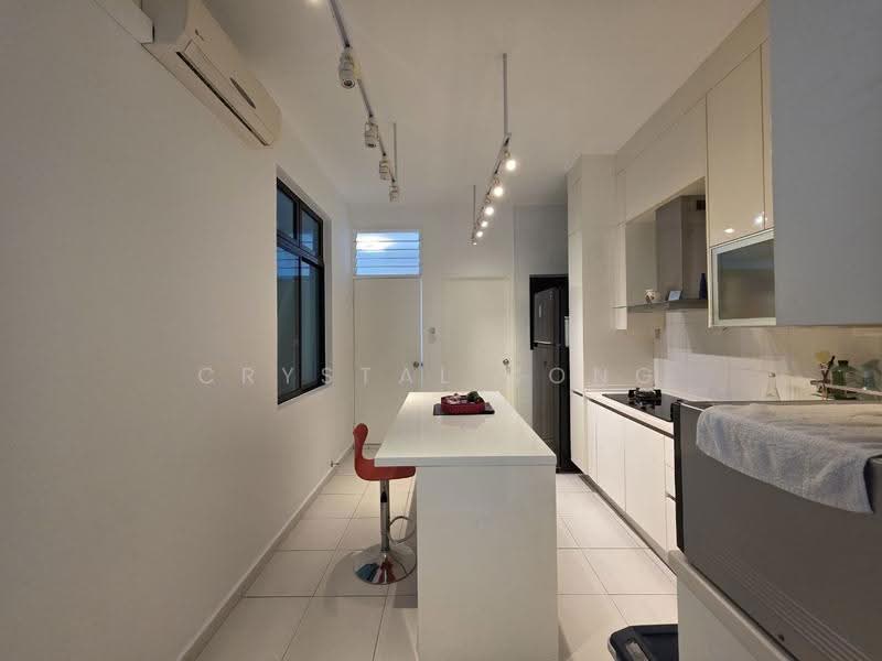Service Residence for Rent at Sky Gardens Residences - Crystal Kong - Kitchen - PropertyGuru.com.my