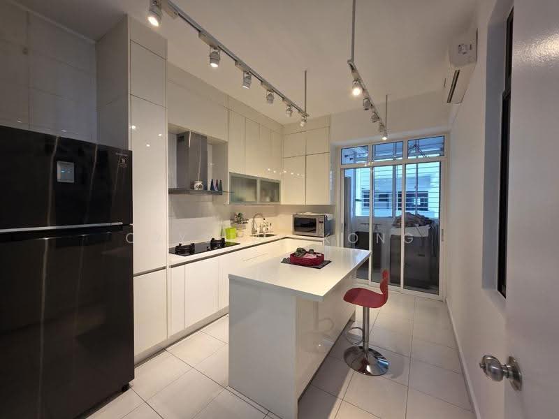 Service Residence for Rent at Sky Gardens Residences - Crystal Kong - Kitchen - PropertyGuru.com.my