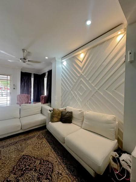 Rumah Berkembar untuk Dijual di Saujana Utama (Selangor) - SITI KHAIRIYAH JAAFAR - PropertyGuru.com.my