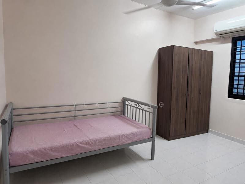 Flat for Rent at Gat Lebuh Macallum - Yuan Ping - Bedroom - PropertyGuru.com.my
