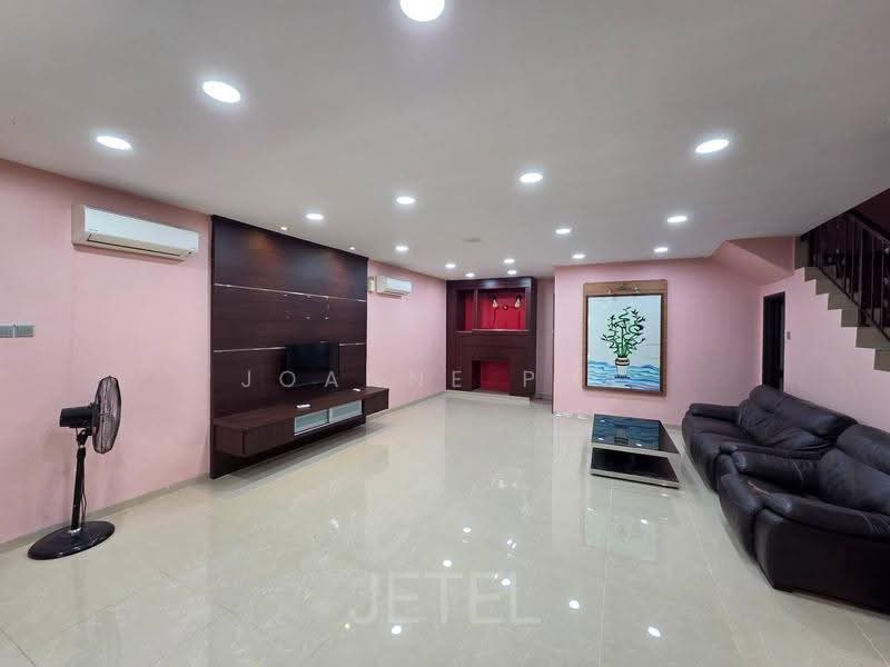 2-storey Terraced House for Sale in Bandar Bukit Tinggi 2 (Klang) - Joanne Pua - Living Room - PropertyGuru.com.my
