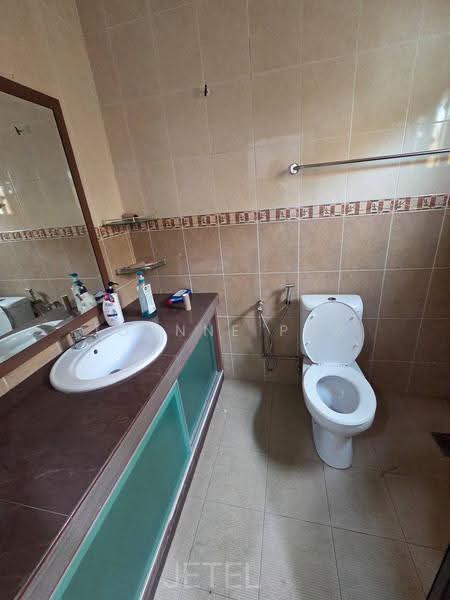 2-storey Terraced House for Sale in Bandar Bukit Tinggi 2 (Klang) - Joanne Pua - Bathroom - PropertyGuru.com.my