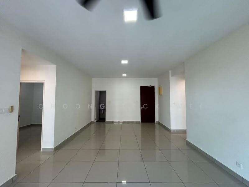 Kondominium untuk Disewa di Ascenda Residence @ Skyarena - Choong Teck Wei - Living Room - PropertyGuru.com.my