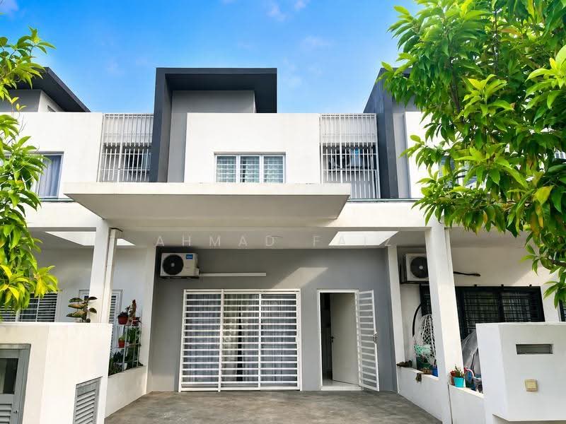 Rumah Teres 2-Tingkat untuk Disewa di Cybersouth (Dengkil) - Ahmad Faiz - Exterior - PropertyGuru.com.my