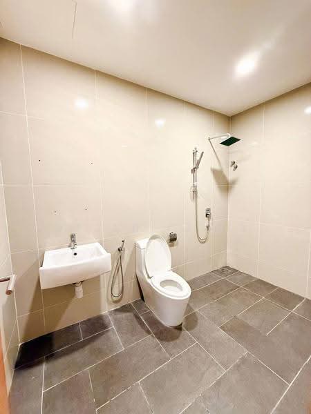 Terraced House for Sale in Damansara Perdana (Selangor) - Najah Kadir - Bathroom - PropertyGuru.com.my