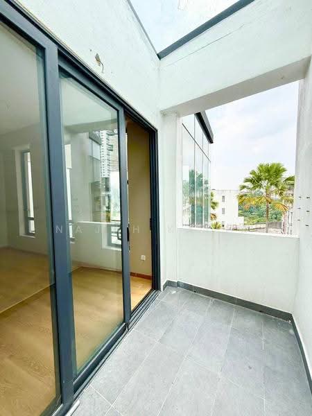 Terraced House for Sale in Damansara Perdana (Selangor) - Najah Kadir - Balcony - PropertyGuru.com.my