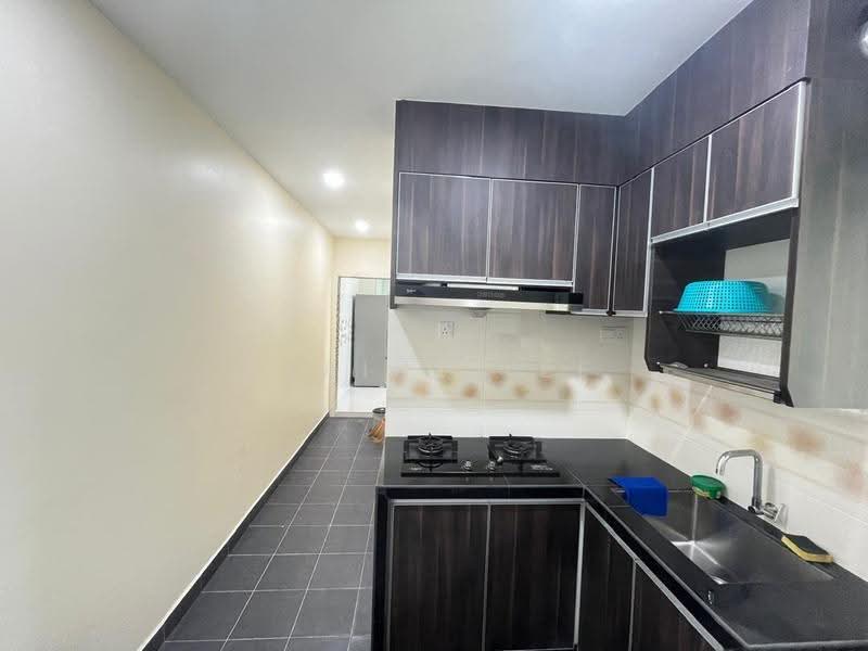 Condominium for Rent at Straits Garden Condominium - Elaine Lee - Kitchen - PropertyGuru.com.my