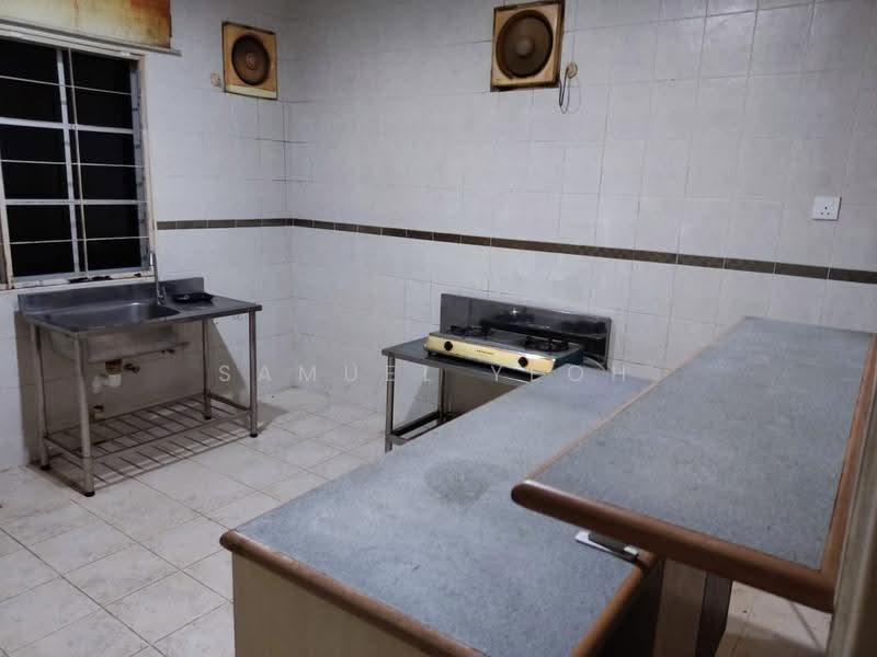 Bungalow House for Rent in Taman Tambun Indah (Simpang Ampat) - Samuel Yeoh - Kitchen - PropertyGuru.com.my