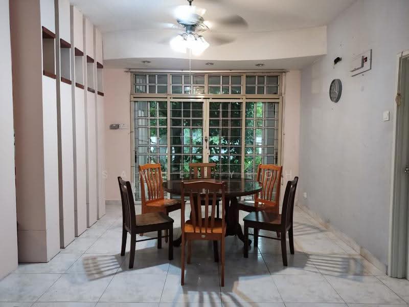 Bungalow House for Rent in Taman Tambun Indah (Simpang Ampat) - Samuel Yeoh - Dining Room - PropertyGuru.com.my