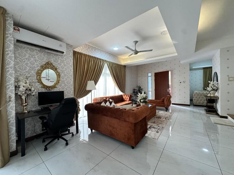 Link Bungalow for Sale in Setia Alam (Selangor) - Jess Tee - Living Room - PropertyGuru.com.my