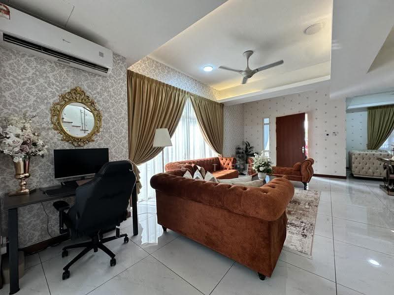 Link Bungalow for Sale in Setia Alam (Selangor) - Jess Tee - Living Room - PropertyGuru.com.my