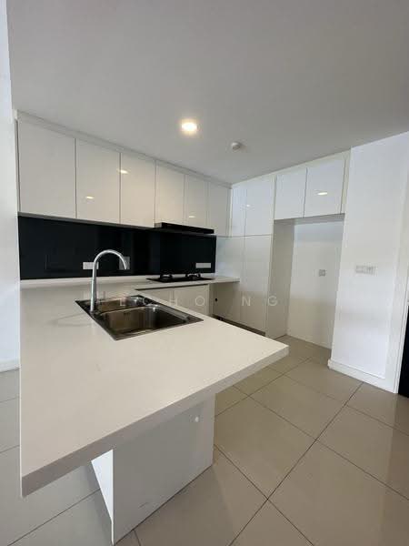 Kondominium untuk Dijual di Westside Three - Echo Ng - Kitchen - PropertyGuru.com.my