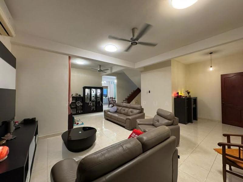 Semi-Detached House for Sale in Bandar Parklands (Klang) - Joanne Pua - Living Room - PropertyGuru.com.my
