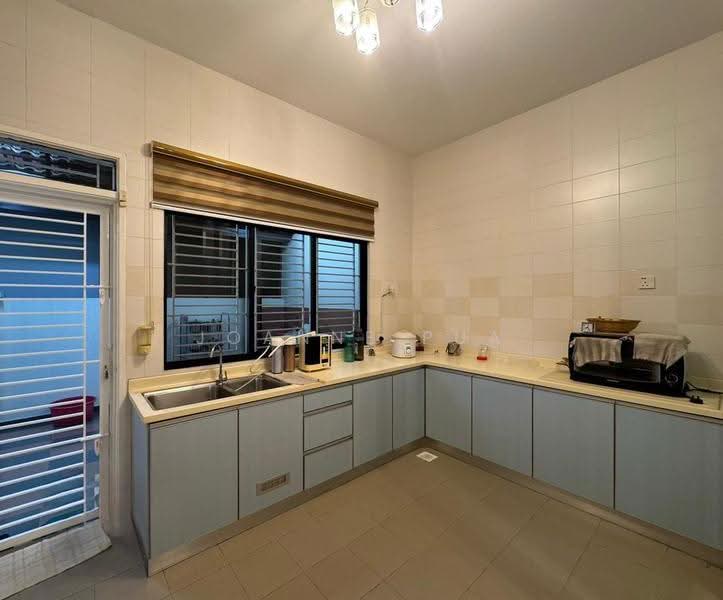 Semi-Detached House for Sale in Bandar Parklands (Klang) - Joanne Pua - Kitchen - PropertyGuru.com.my