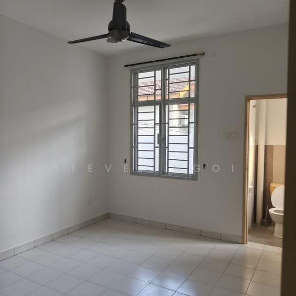 2-storey Terraced House for Rent in Bandar Putra Kulai (Kulai) - Steven Ngoi - Bathroom - PropertyGuru.com.my