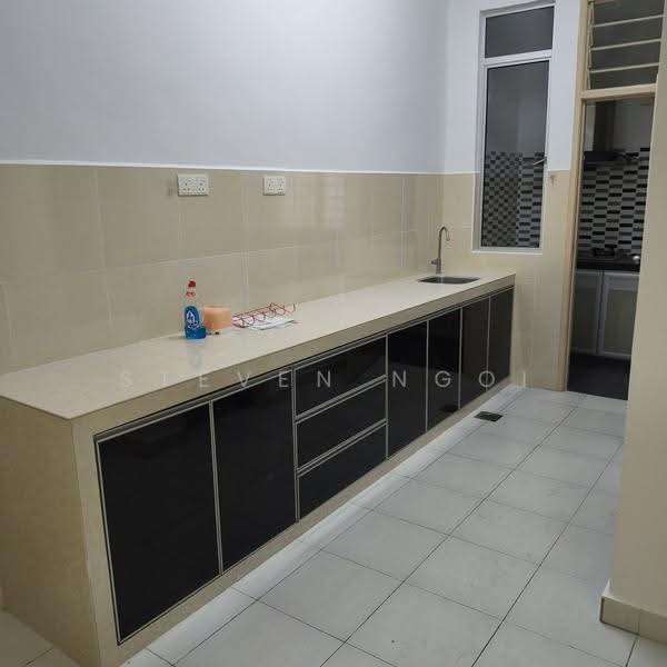 2-storey Terraced House for Rent in Bandar Putra Kulai (Kulai) - Steven Ngoi - Kitchen - PropertyGuru.com.my