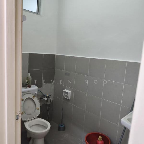 2-storey Terraced House for Rent in Bandar Putra Kulai (Kulai) - Steven Ngoi - Bathroom - PropertyGuru.com.my