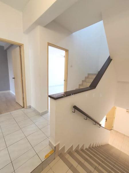 2.5-storey Terraced House for Sale in Taman Bukit Serdang (Seri Kembangan) - Brandon Yee - Interior - PropertyGuru.com.my
