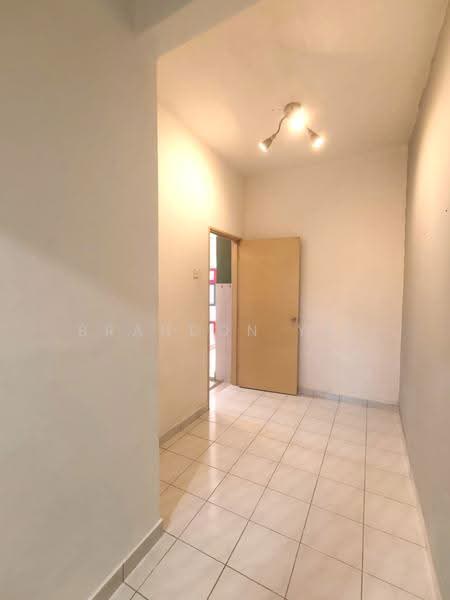 2.5-storey Terraced House for Sale in Taman Bukit Serdang (Seri Kembangan) - Brandon Yee - Interior - PropertyGuru.com.my