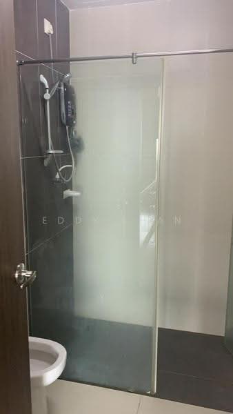 Service Residence for Sale at D'Secret Garden (Pangsapuri Kempas Indah) - Eddy Chan - Bathroom - PropertyGuru.com.my