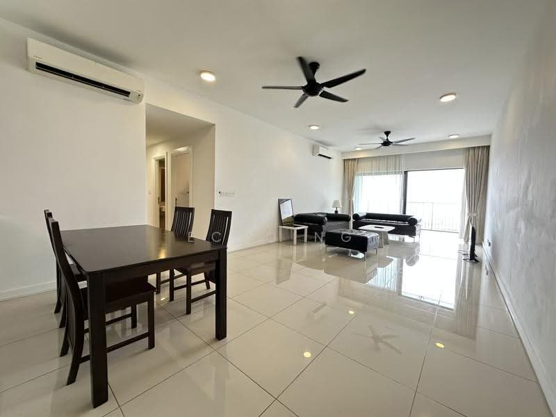 Kondominium untuk Dijual di Westside Three - Echo Ng - Living Room - PropertyGuru.com.my