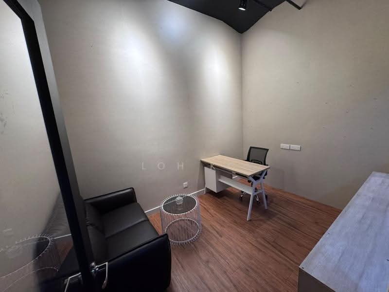 Pejabat untuk Disewa di Kampung Berembang (Ampang) - Loh KC - Study - PropertyGuru.com.my