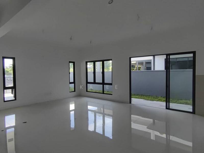 2-storey Terraced House for Sale in Sungai Buloh (Selangor) - Ka Ee - Living Room - PropertyGuru.com.my