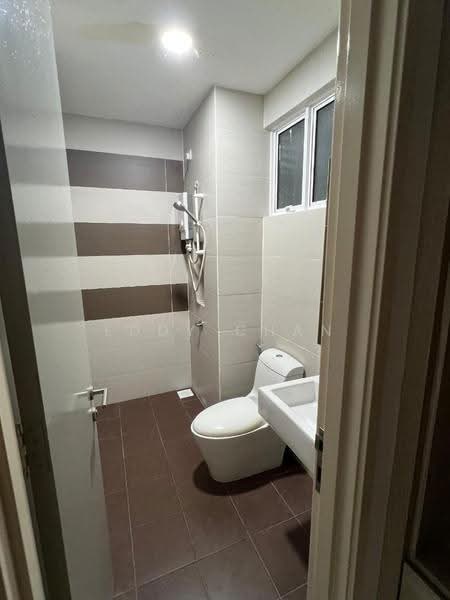 Service Residence for Sale at Skysuites @ Meldrum Hills - Eddy Chan - Bathroom - PropertyGuru.com.my