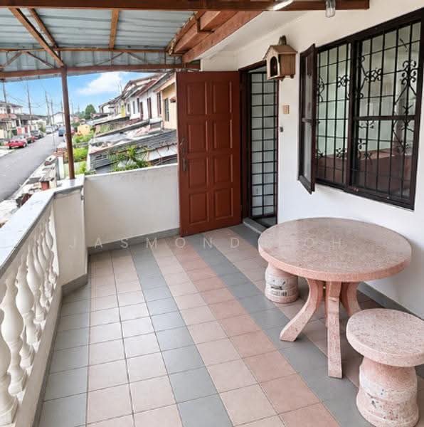 Rumah Teres 2-Tingkat untuk Dijual di Taman Bukit Tiram (Ulu Tiram) - Jasmond Koh - Balcony - PropertyGuru.com.my