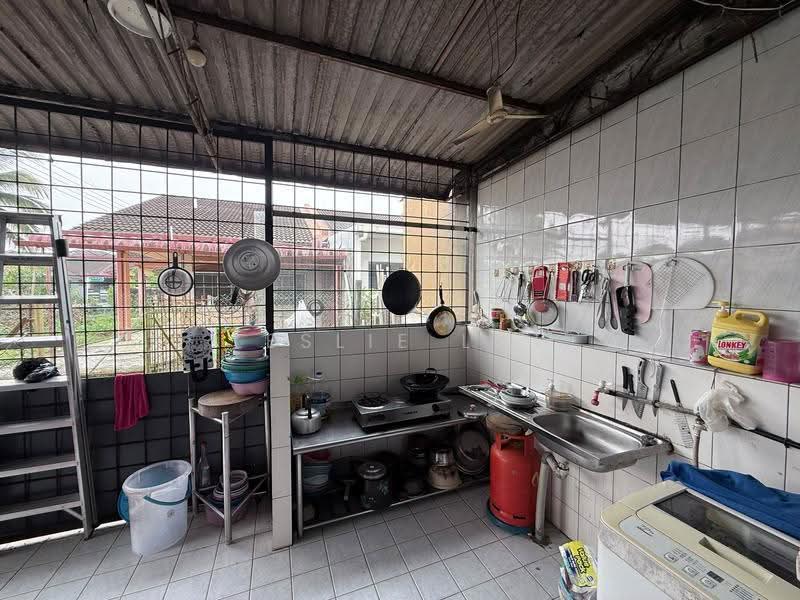 1-storey Terraced House for Sale in Matang (Kuching) - Leslie Loi - Kitchen - PropertyGuru.com.my