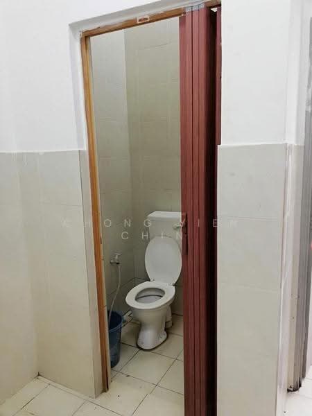 Flat for Rent at Pangsapuri Seri Nilam - Chong Yien Chin - Bathroom - PropertyGuru.com.my
