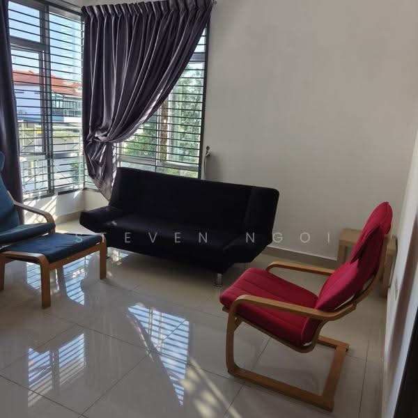 Cluster House for Rent in Taman Gaya (Ulu Tiram) - Steven Ngoi - Living Room - PropertyGuru.com.my