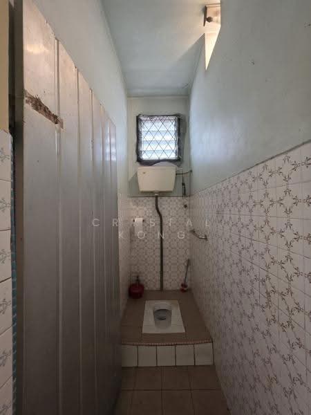 Rumah Teres 1-Tingkat untuk Dijual di Taman Bahagia (Senai) - Crystal Kong - Bathroom - PropertyGuru.com.my
