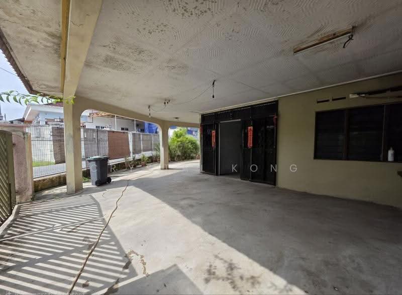 Rumah Teres 1-Tingkat untuk Dijual di Taman Bahagia (Senai) - Crystal Kong - Exterior - PropertyGuru.com.my