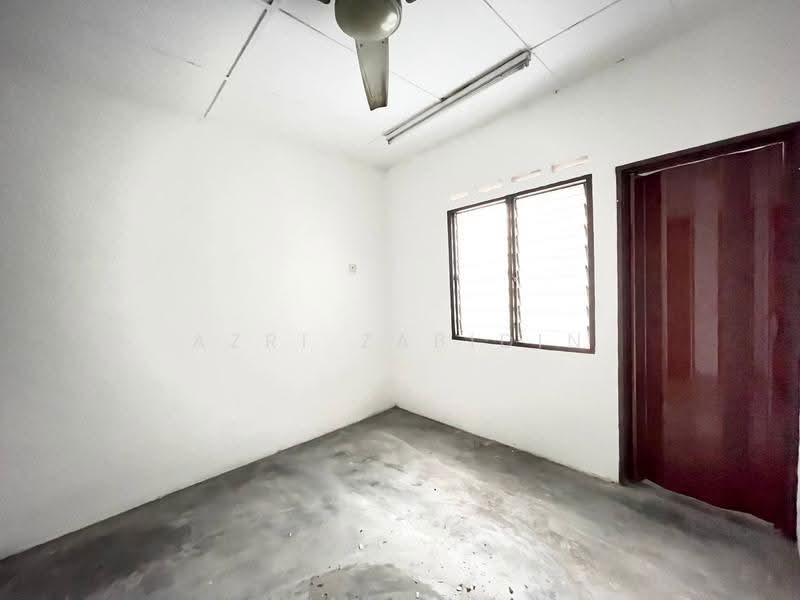 Rumah Teres untuk Dijual di Taman Banting Baru (Banting) - Azri Zabidin - Interior - PropertyGuru.com.my