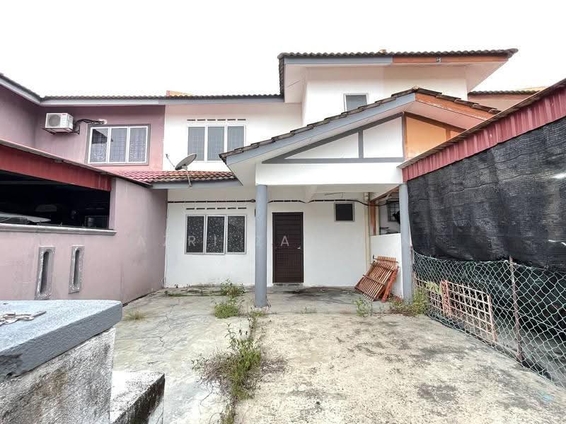 Rumah Teres untuk Dijual di Taman Banting Baru (Banting) - Azri Zabidin - Exterior - PropertyGuru.com.my