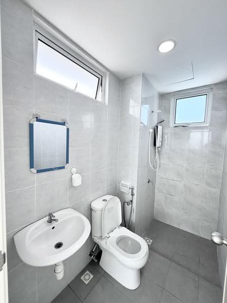 Kondominium untuk Dijual di i-Santorini - Camy Teng - Bathroom - PropertyGuru.com.my