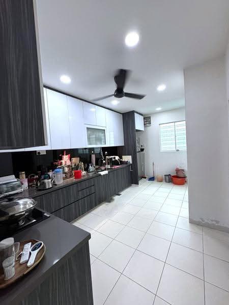 Rumah Teres 2-Tingkat untuk Dijual di Bandar Dato Onn (Tebrau) - Karl Lim - Kitchen - PropertyGuru.com.my