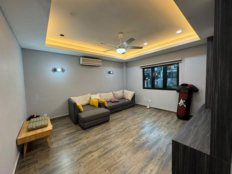 Rumah Teres 2-Tingkat untuk Dijual di Bandar Dato Onn (Tebrau) - Karl Lim - Living Room - PropertyGuru.com.my