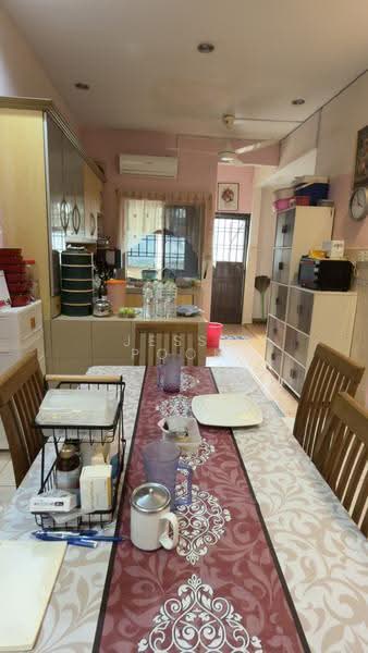 1-storey Terraced House for Sale in Bukit Indah (Iskandar Puteri (Nusajaya)) - Jesse Poon - Dining Room - PropertyGuru.com.my
