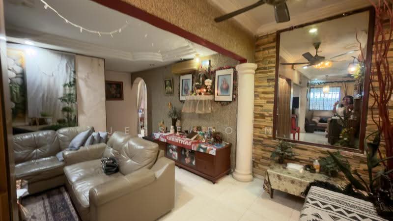 1-storey Terraced House for Sale in Bukit Indah (Iskandar Puteri (Nusajaya)) - Jesse Poon - Living Room - PropertyGuru.com.my