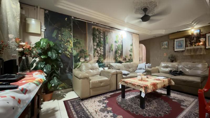 1-storey Terraced House for Sale in Bukit Indah (Iskandar Puteri (Nusajaya)) - Jesse Poon - Living Room - PropertyGuru.com.my